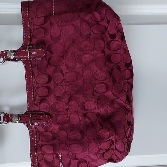 Coach est. 1941 over the shoulder purse red - Picture 5 of 12